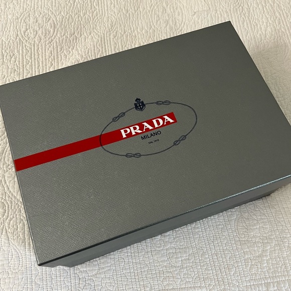 Men’s Size 8 Prada Sneakers - Picture 2 of 8